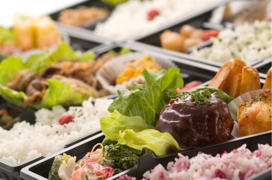 お弁当　ハンバーグ弁当